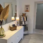 T2 De Vacances, 아파트